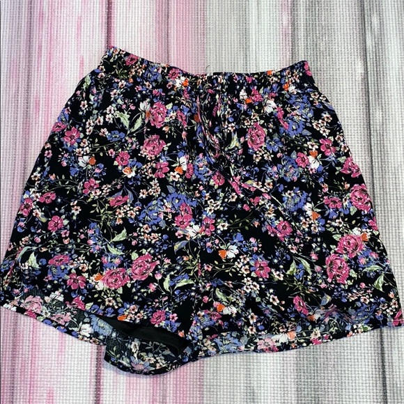 Cute Mid-waist floral print skirt - Picture 1 of 4